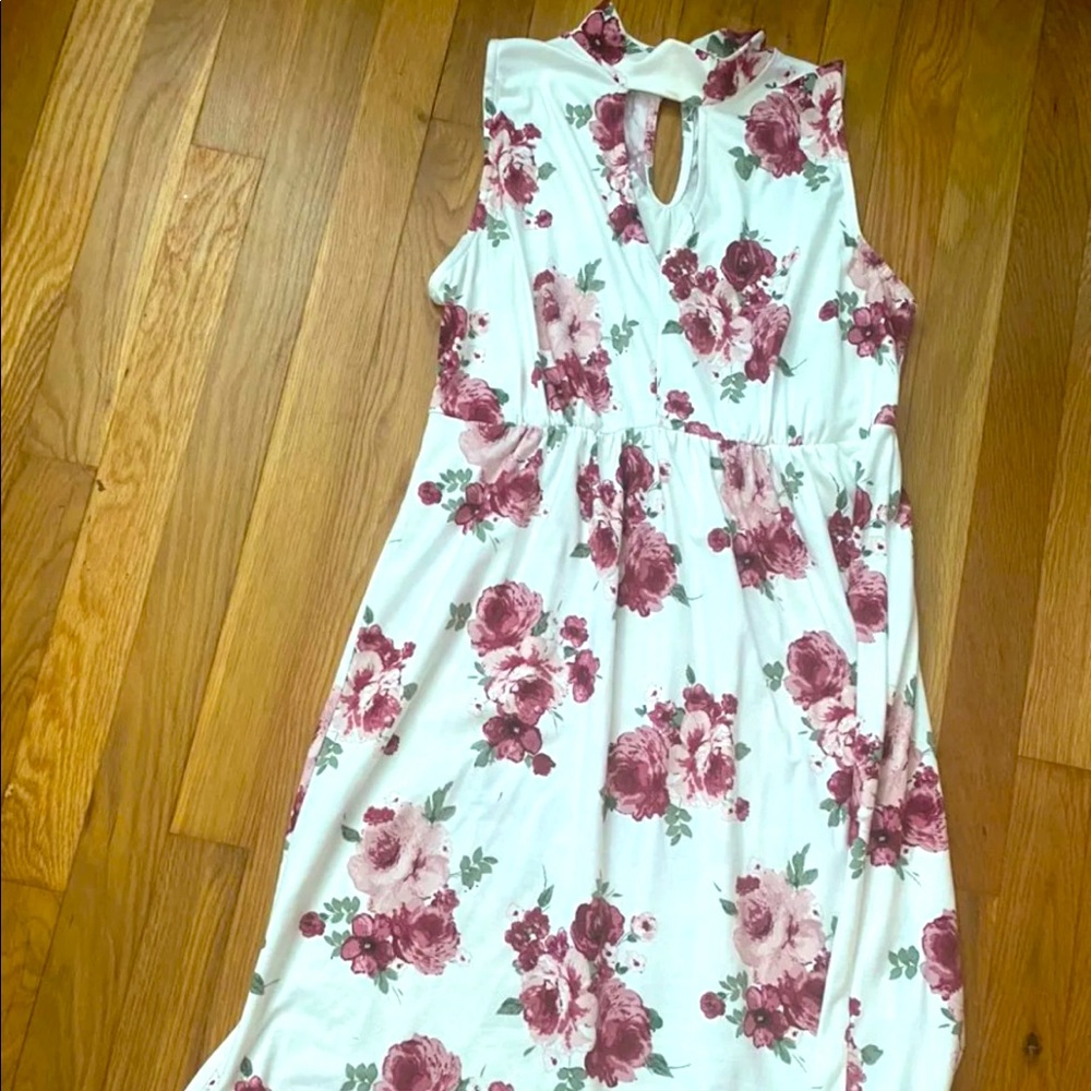 Keyhole dress